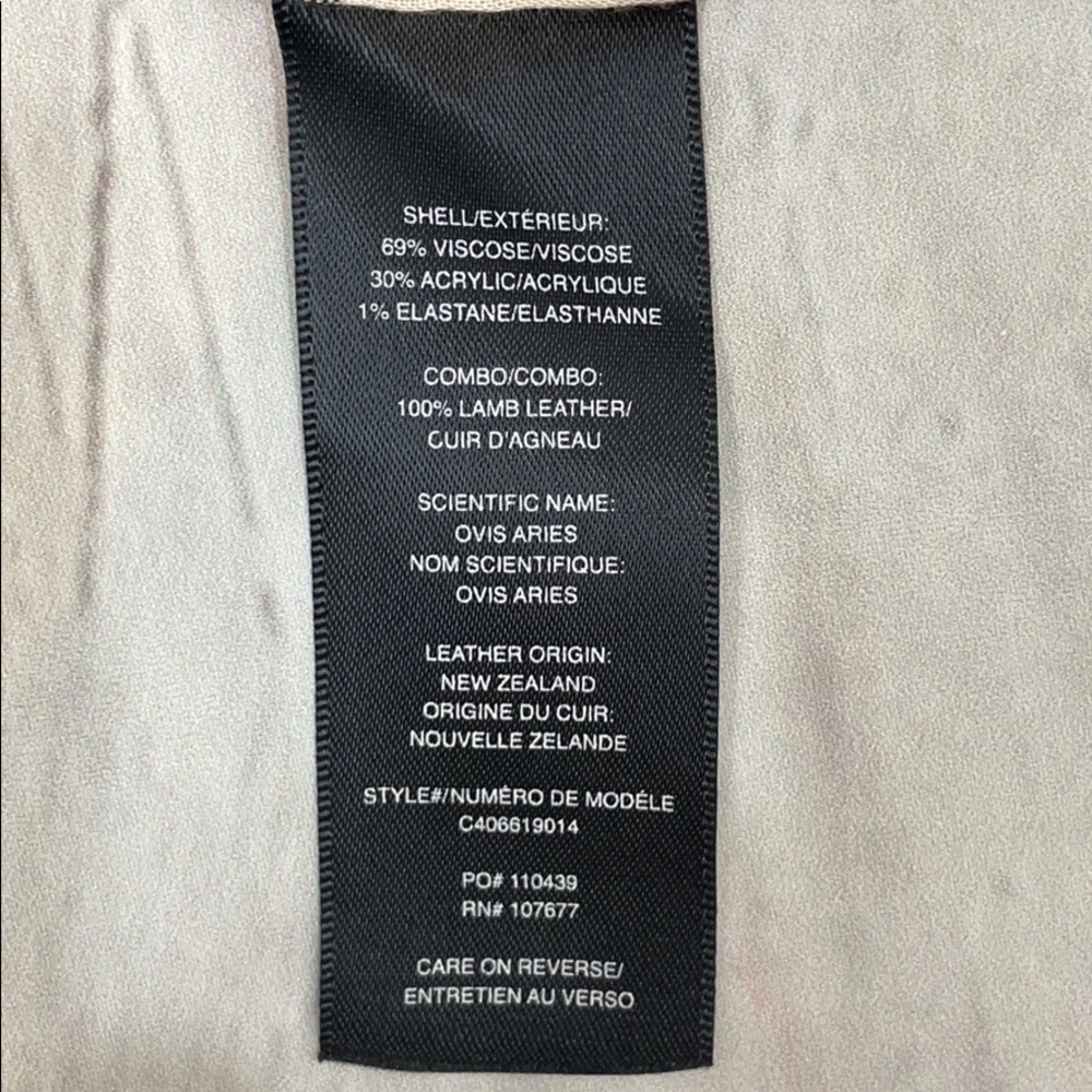 Alice + Olivia button down cuffed sleeves (Size S) - Picture 5 of 5